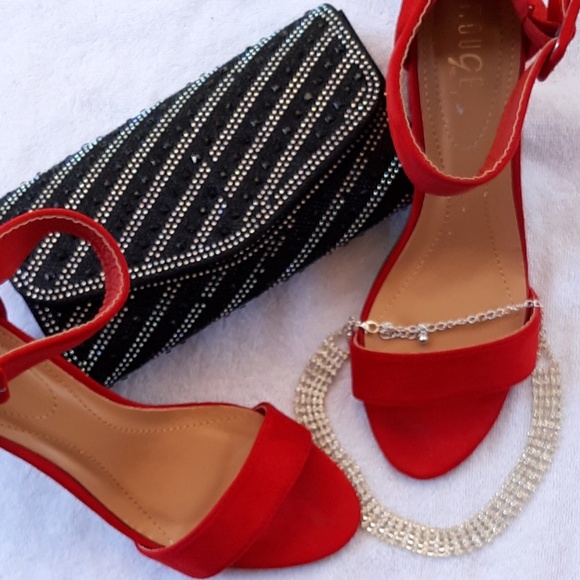 HAND PURSE - Picture 2 of 5